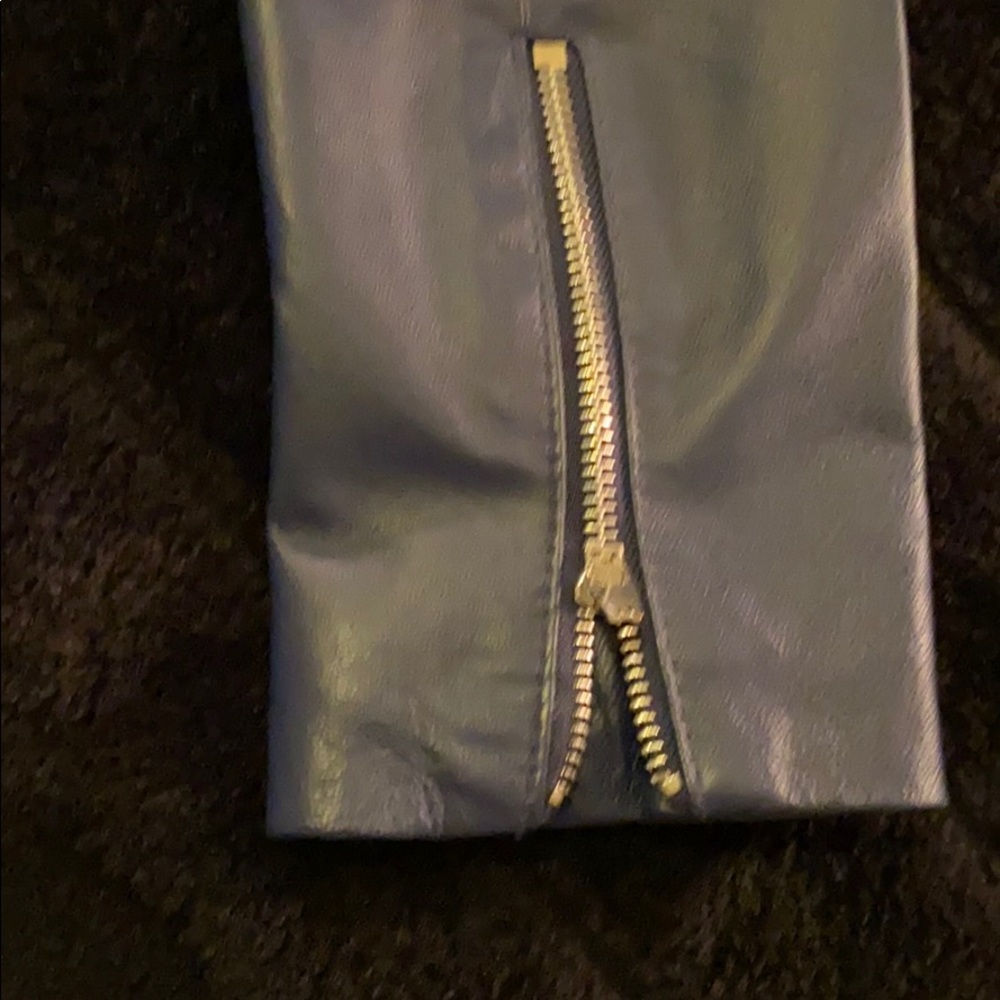 Blue leather jacket - Picture 6 of 7